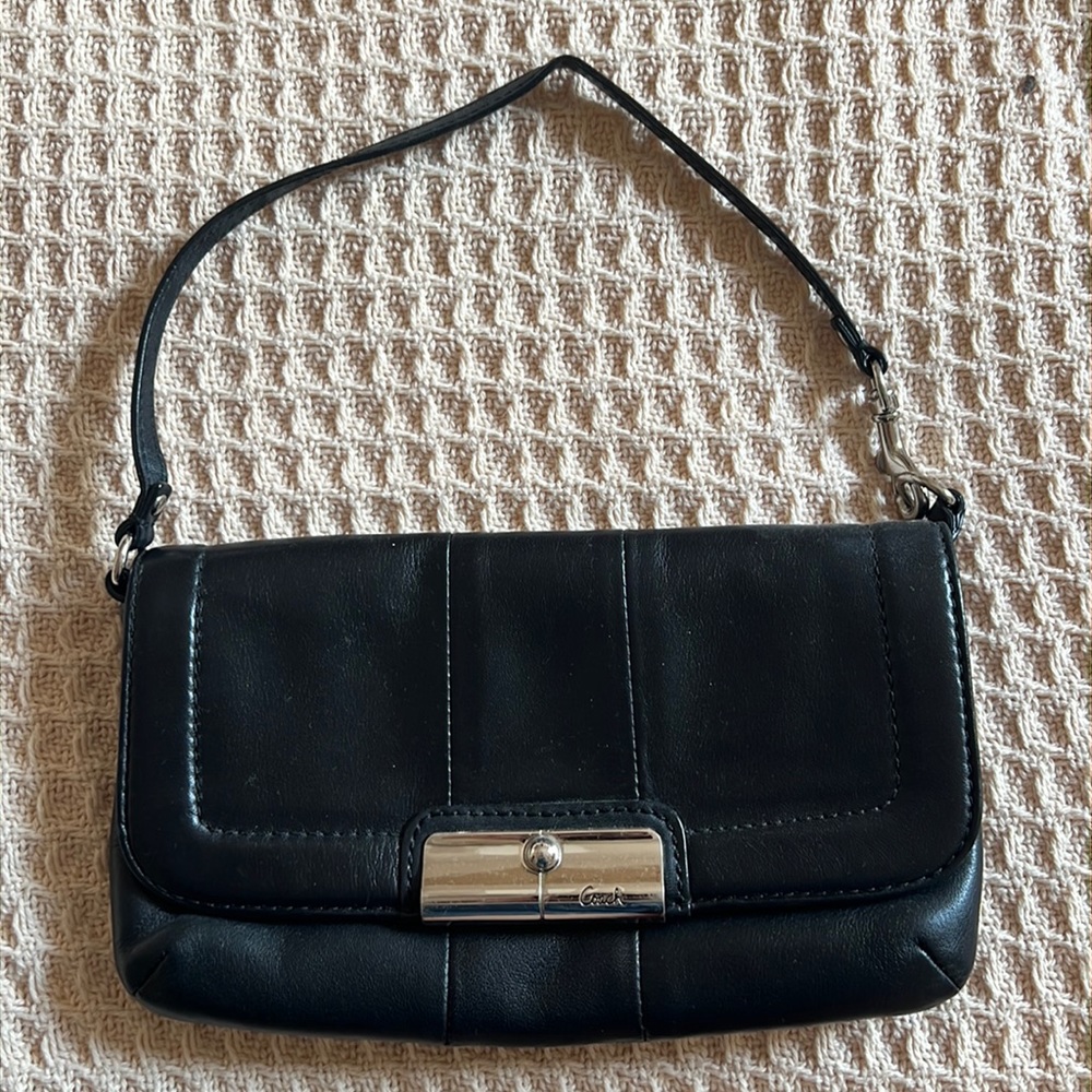 Coach Kristin Leather Flap Wrislet/Clutch